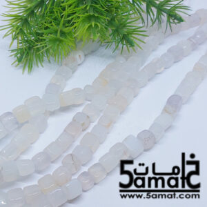 فرع عقيق مفرد- حبات مكعبات مقاس 8 مم – أبيض – طول الفرع من 36 ل38 سم