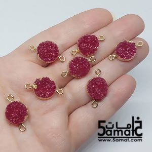دلايه صغيره ملونه دروزي أكريلك بحواف ذهبيه بحلقتين قطر 13 مم- أحمر بطيخي –  قطعه واحده
