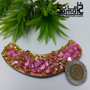 طوق كردان كبير هاندميد قطعه فريده غير متكرره  بالأحجار والصدف عرض 9.5 سم سمك 7 ملم