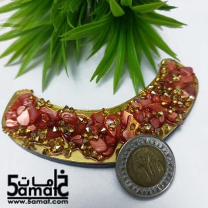 طوق كردان كبير هاندميد قطعه فريده غير متكرره  بالأحجار والصدف عرض 9.5 سمك 7 ملم