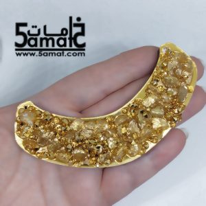 طوق كردان كبير هاندميد قطعه فريده غير متكرره  بالأحجار والصدف عرض 9.5 سم سمك 7 ملم