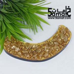 طوق كردان كبير هاندميد قطعه فريده غير متكرره  بالأحجار والصدف عرض 9.5 سم سمك 7 ملم