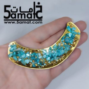 طوق كردان كبير هاندميد قطعه فريده غير متكرره  بالأحجار والصدف عرض 9.5 سم سمك 7 ملم