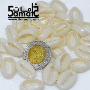 خرز بلاستيك ودع بحر فواصل أوف وايت-  20 جرام – الكميه موضحه بالصوره